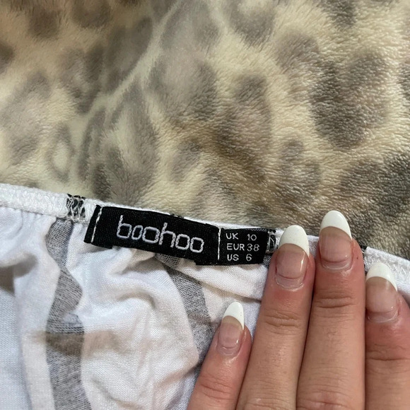 BOOHOO romper 6 - Picture 7 of 8